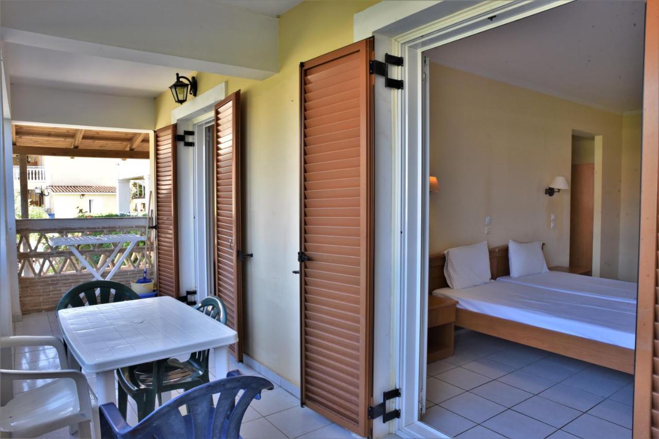 Elpida Hotel Alykanas  Exteriér fotografie