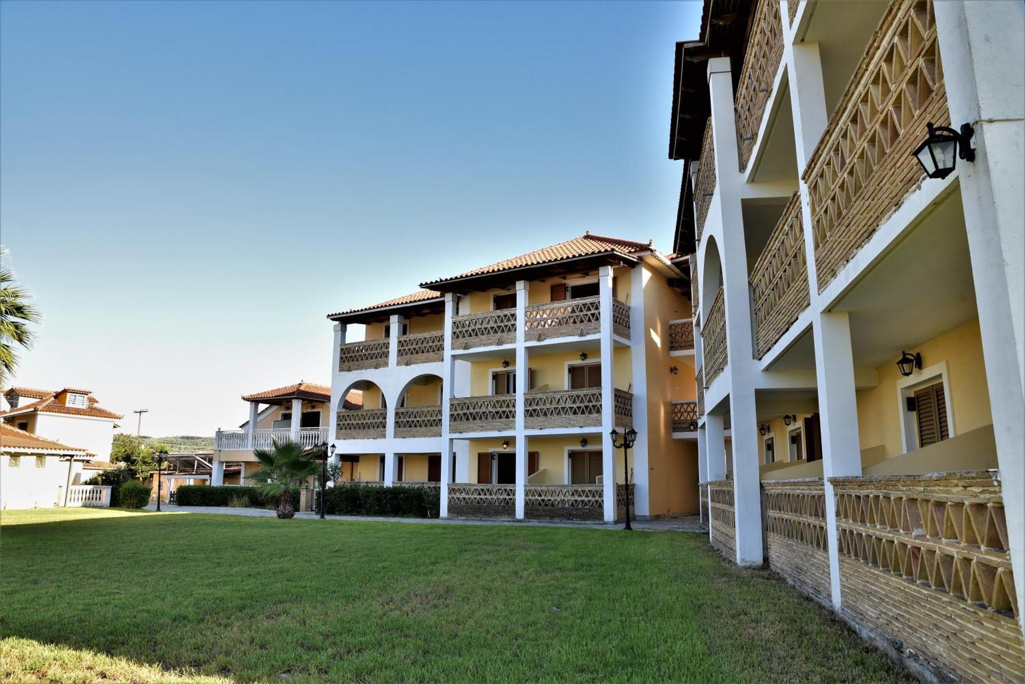 Elpida Hotel Alykanas  Exteriér fotografie