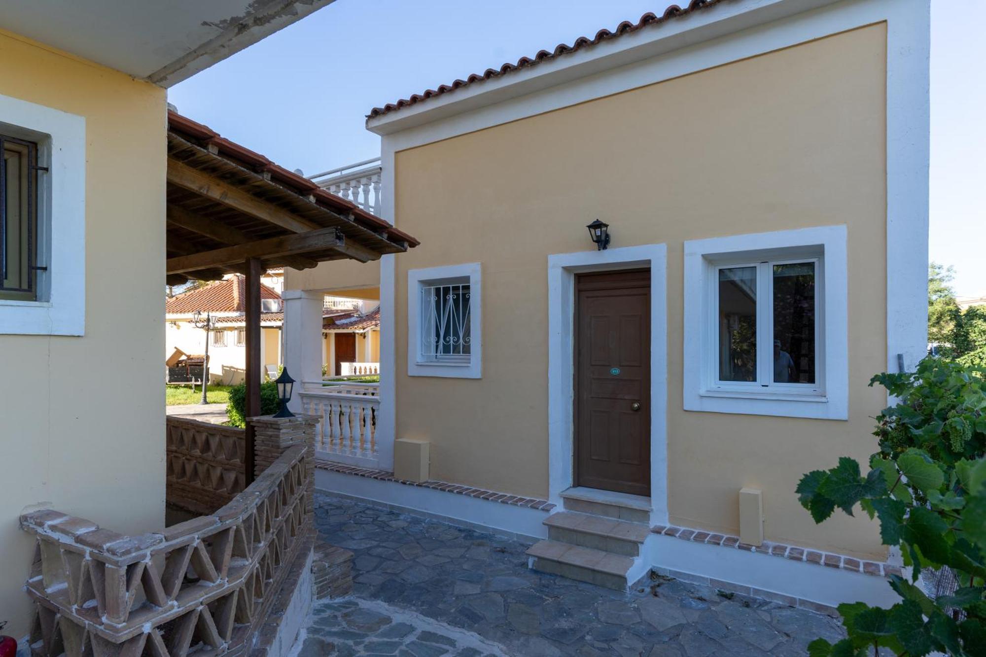 Elpida Hotel Alykanas  Exteriér fotografie